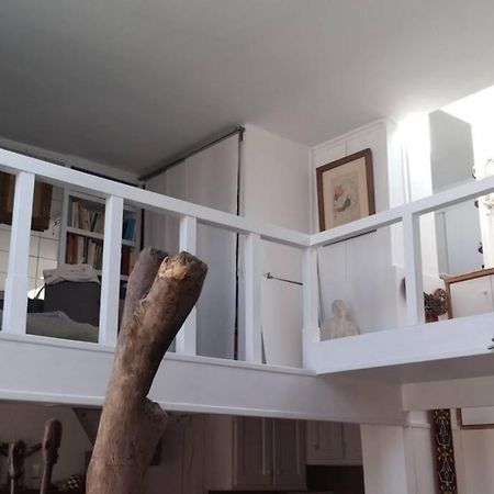 Appartement atypique Saint Germain des Près Parigi Esterno foto